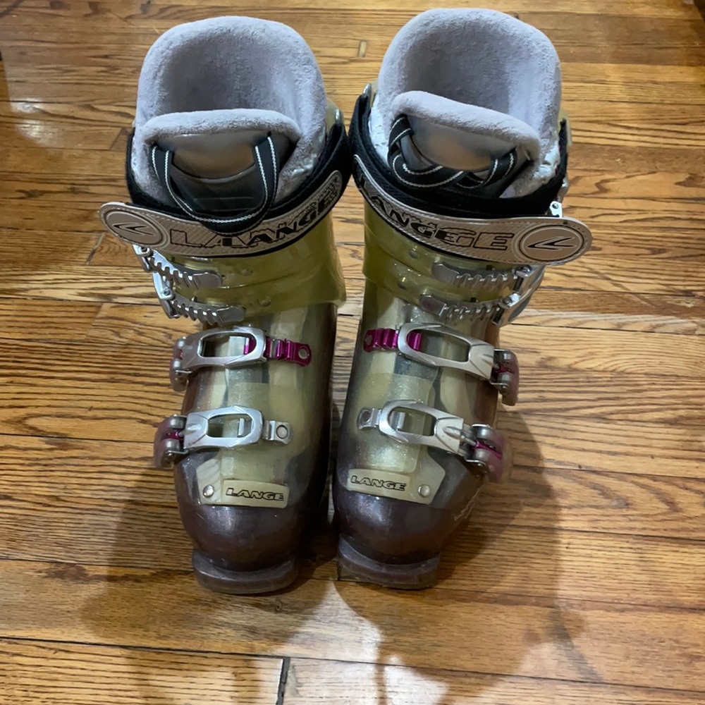 Used Lange Venus 95 Mondo 23.5 ski boots